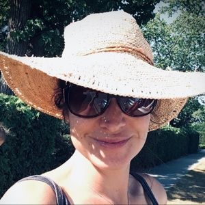 Meet your Posher, Deana